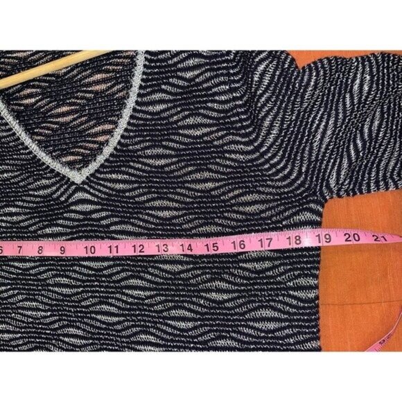 Maje Black   V-Neck Long Sleeve Pullover Women's Sweater Size 2 (MEDIUM) - Picture 7 of 8